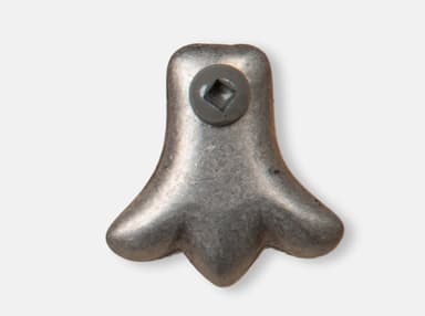 Pewter-finished Flora twist closure for inset lid wooden wine gift boxes.