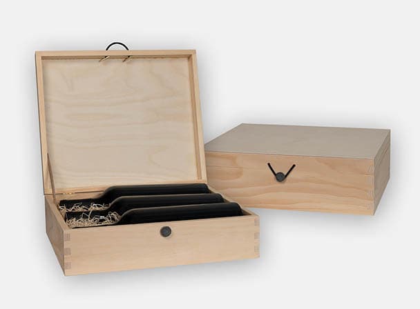 Wooden gift box with hinged lid, pewter button closure and leather stay. Holds 3 bottles. Box joint construction. Natural wood. Wood imprint logo branding or laser engraving for corporate promotion. Made in Canada.